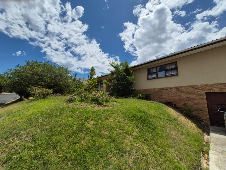 3 Bedroom Property for Sale in Langerug Western Cape